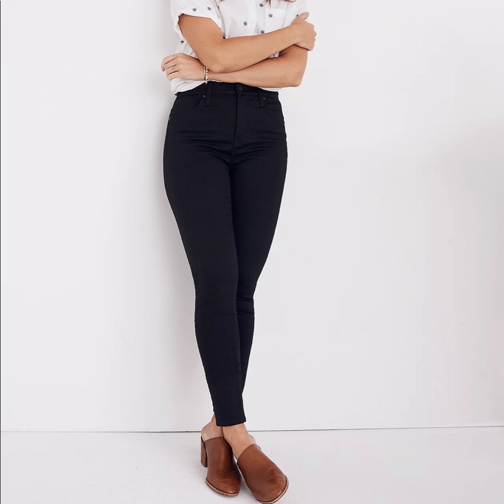 ✨MUST GO✨ Madewell Curvy High-Rise Skinny Jeans in Carbondale Wash